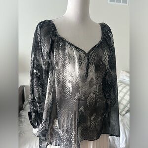 Express XS fits S M Monochrome Snake Print poncho style sheer Top